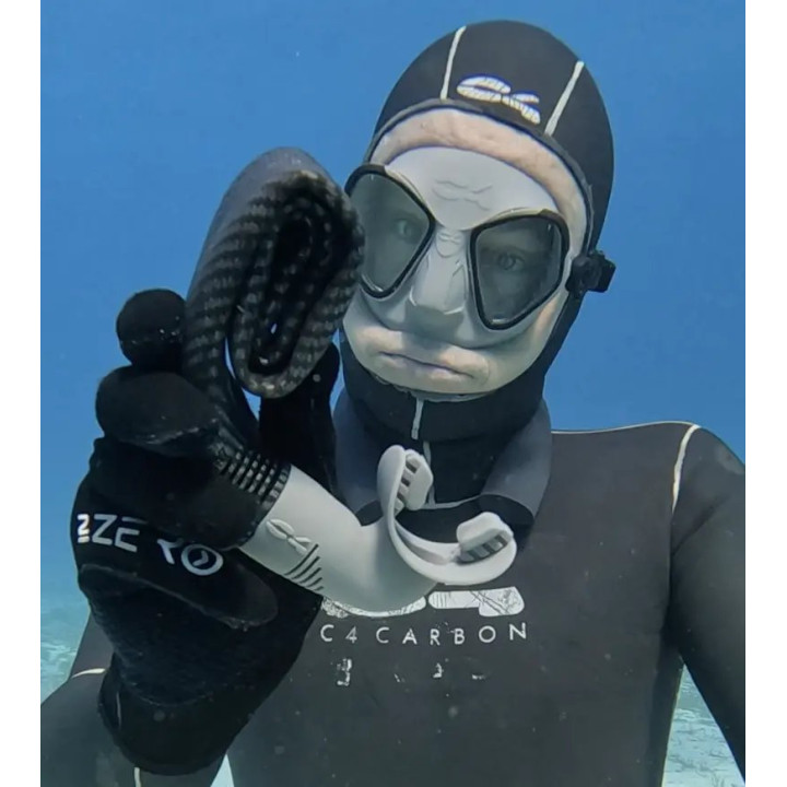 C4 set CONDOR spearfishing
